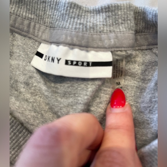 DKNY Sport top, Size: M, like new condition - Picture 6 of 6